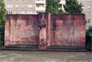 Bombenopferdenkmal Chemnitz,  vor der Restaurierung